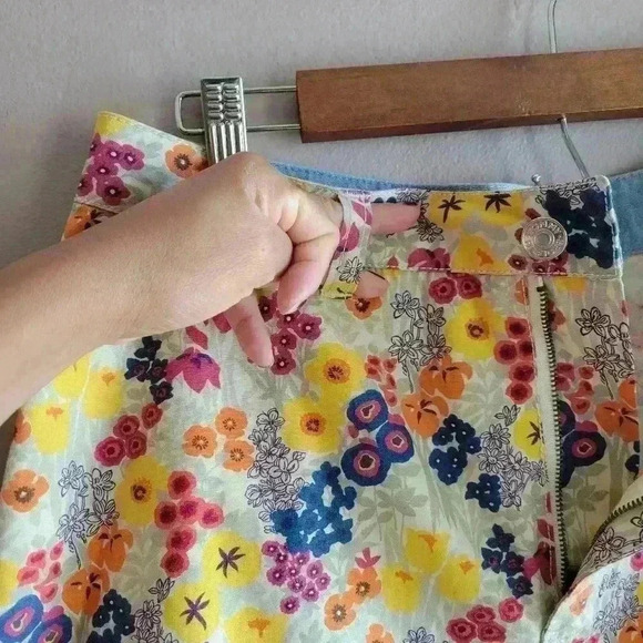 Tommy Hilfiger Floral Skirt Womens Size 8 Back Pocket Knee Length Boho Style - Picture 8 of 11